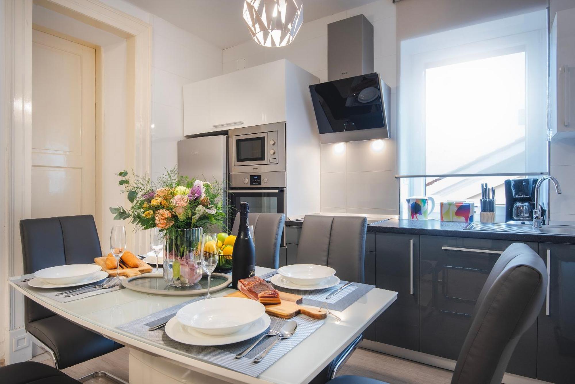 Arta Apartment City Center II - With Private Parking بولا المظهر الخارجي الصورة